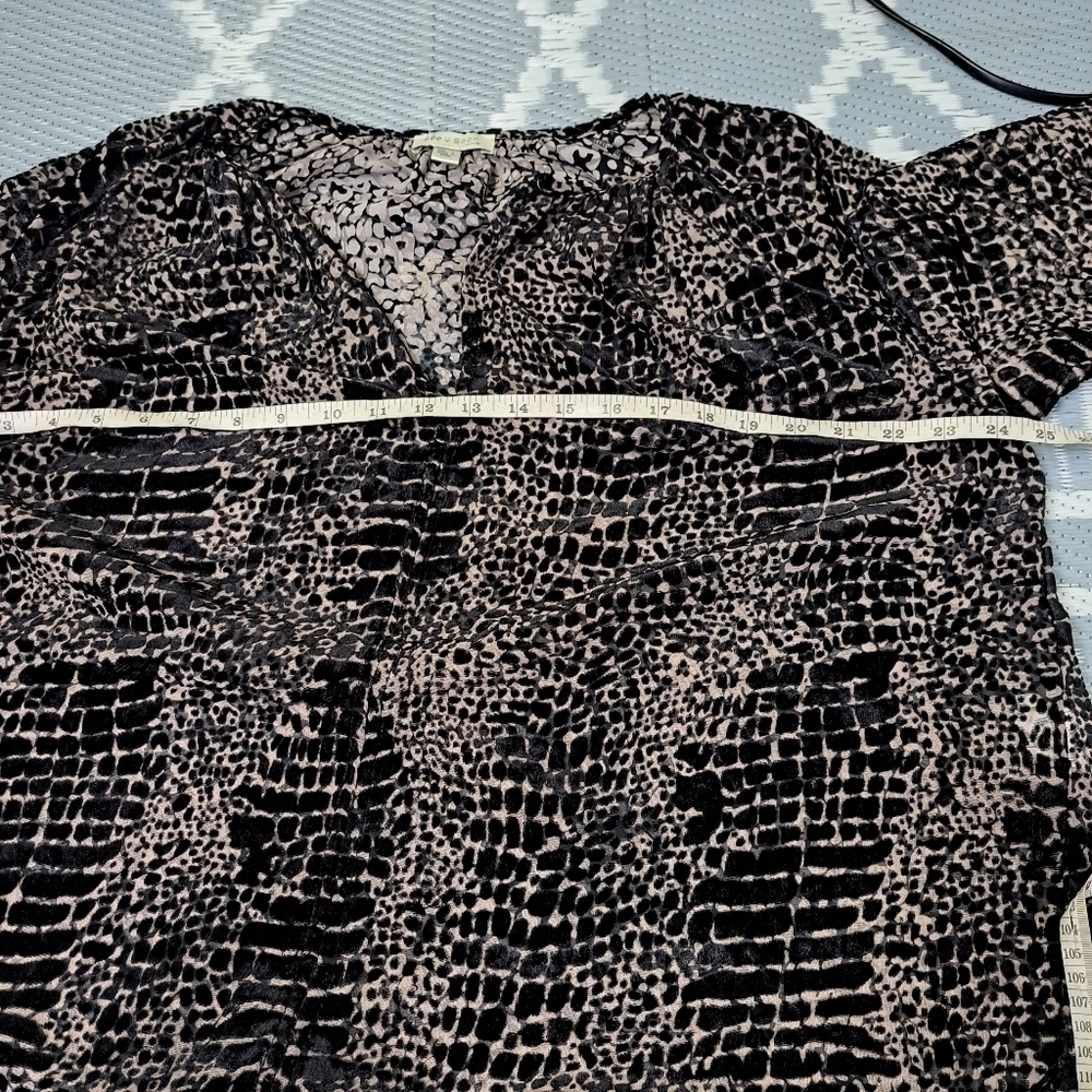 ANTHROPOLOGIE‎ See U Soon Burnout top - Picture 4 of 11